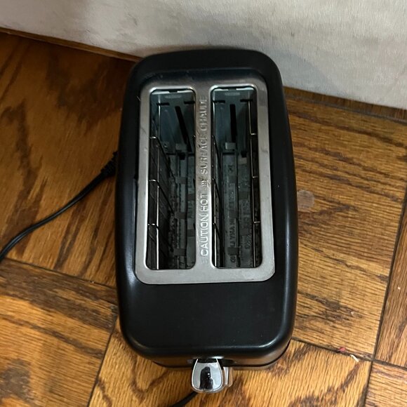 KitchenSmith toaster - CREAT CONDITION CLEAN INSIDE! OUT - Picture 5 of 10